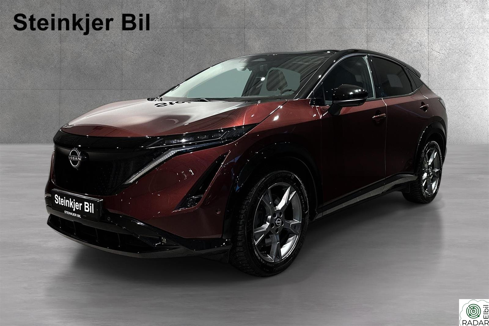 NISSAN ARIYA 87kWh Evolve/4x4/HUD/ACC/Matrix/Pano/Bose