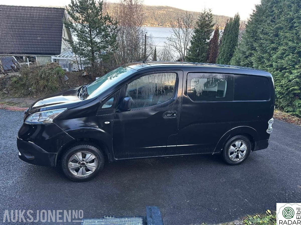 NISSAN E-NV200 s+v dekk ryggkamera eu ok 03.2027 95000km