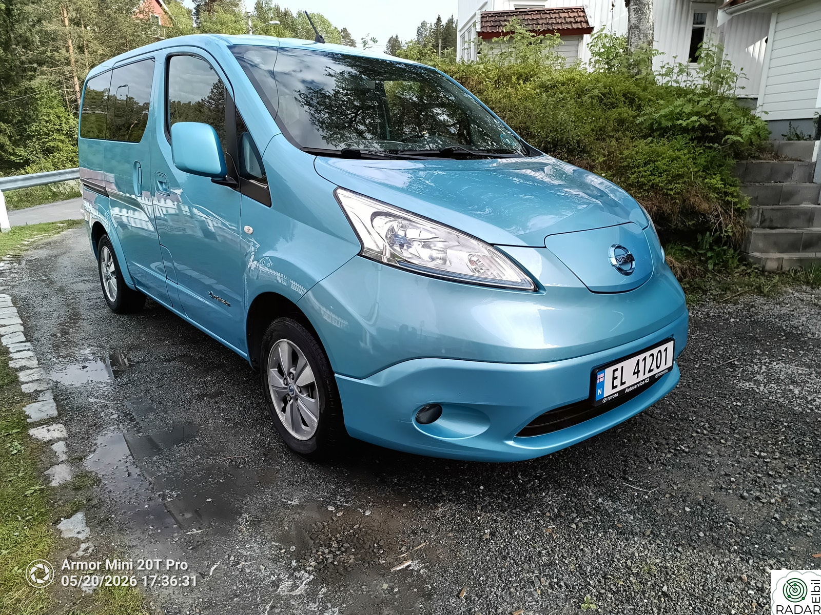NISSAN e-NV200 5 seter