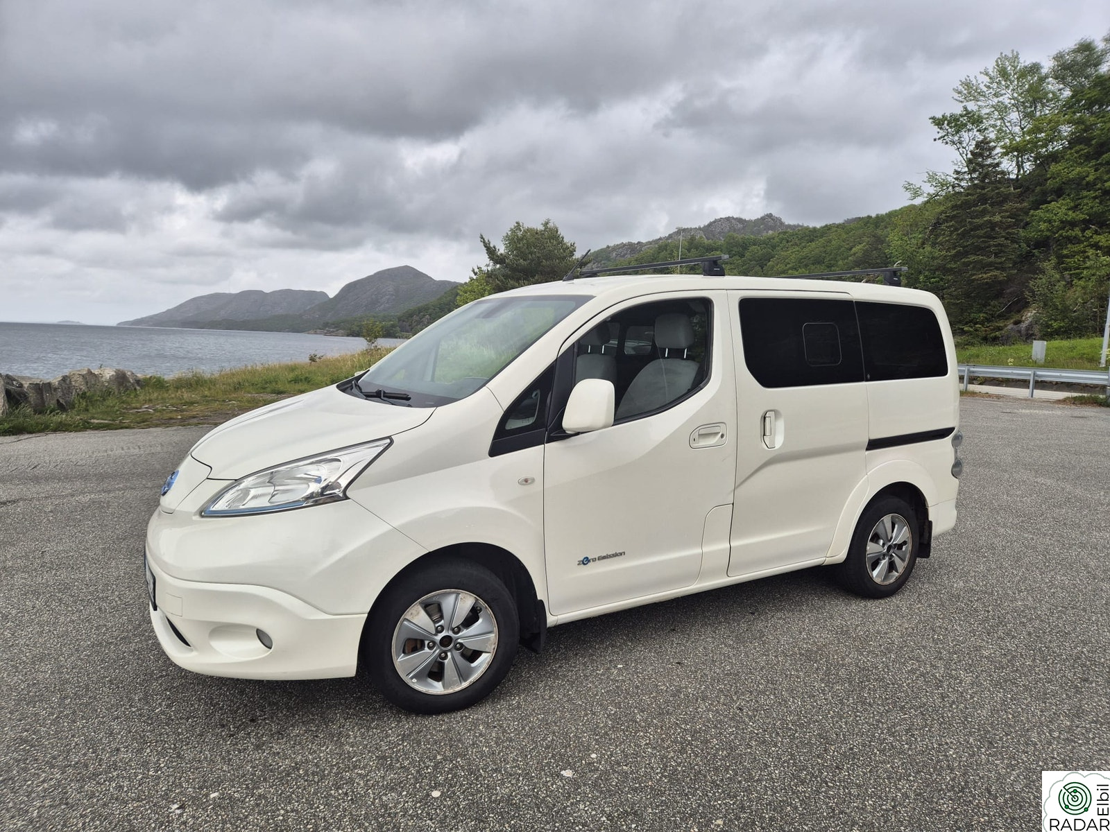 NISSAN e-NV200 | 5 SETER | NY EU - 05.2027 | TAKSTATIV