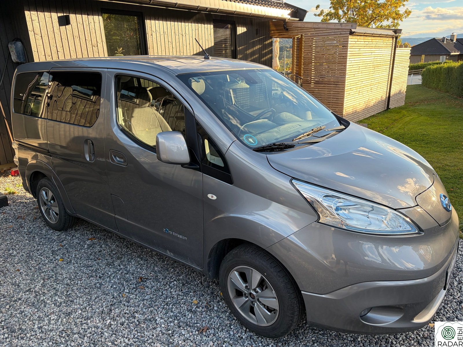 NISSAN e-NV200 Premium
