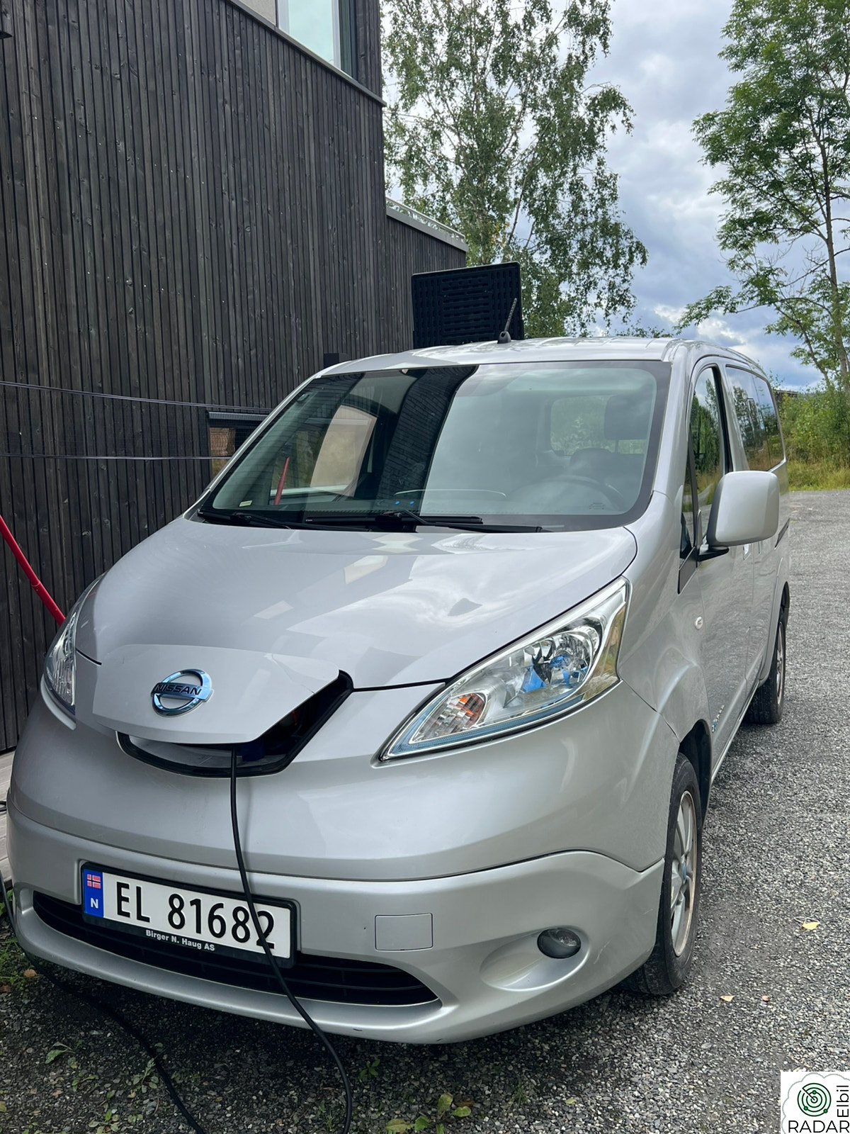 NISSAN e-NV200