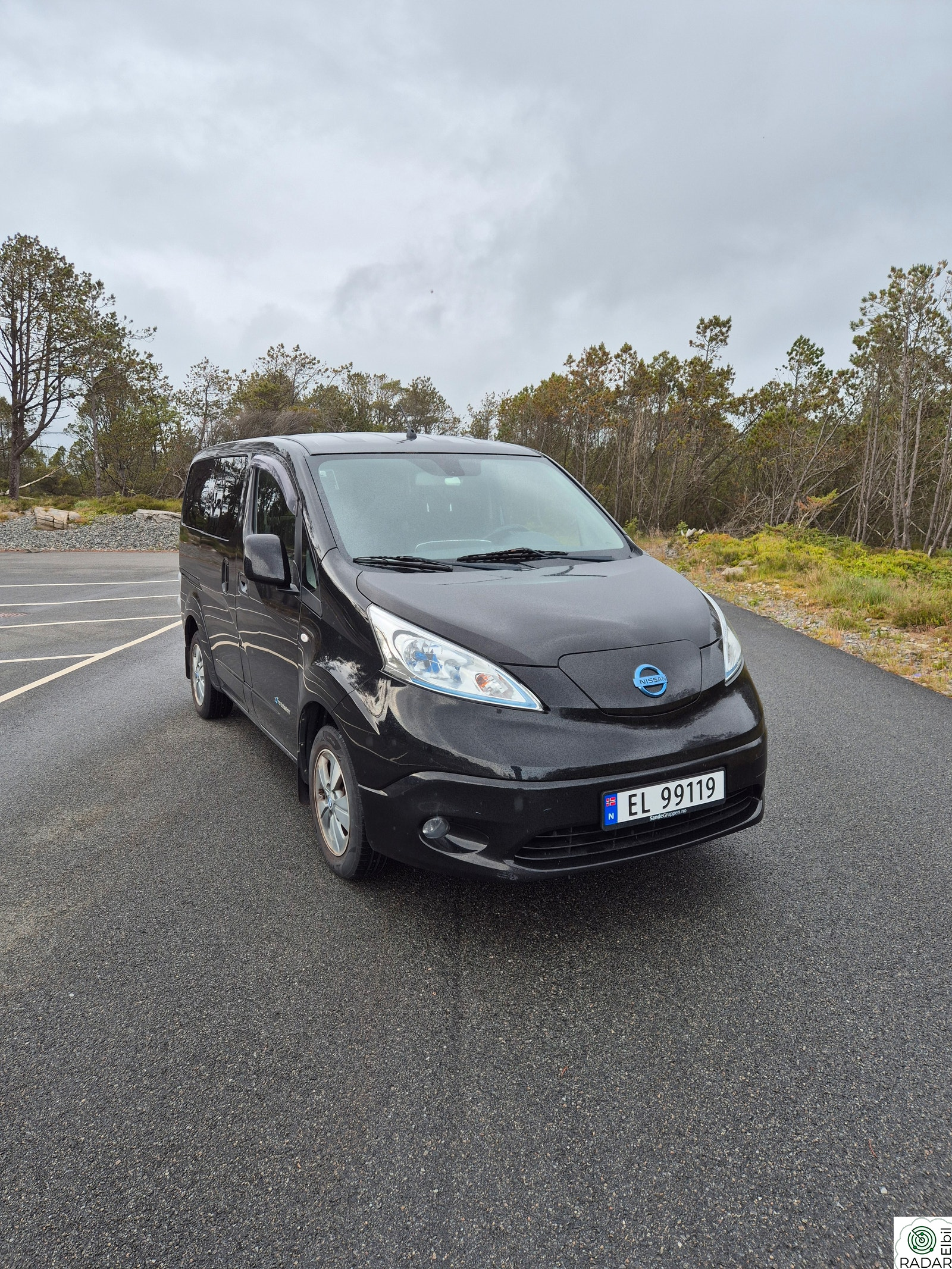 NISSAN e-NV200