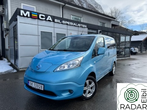 NISSAN e-NV200