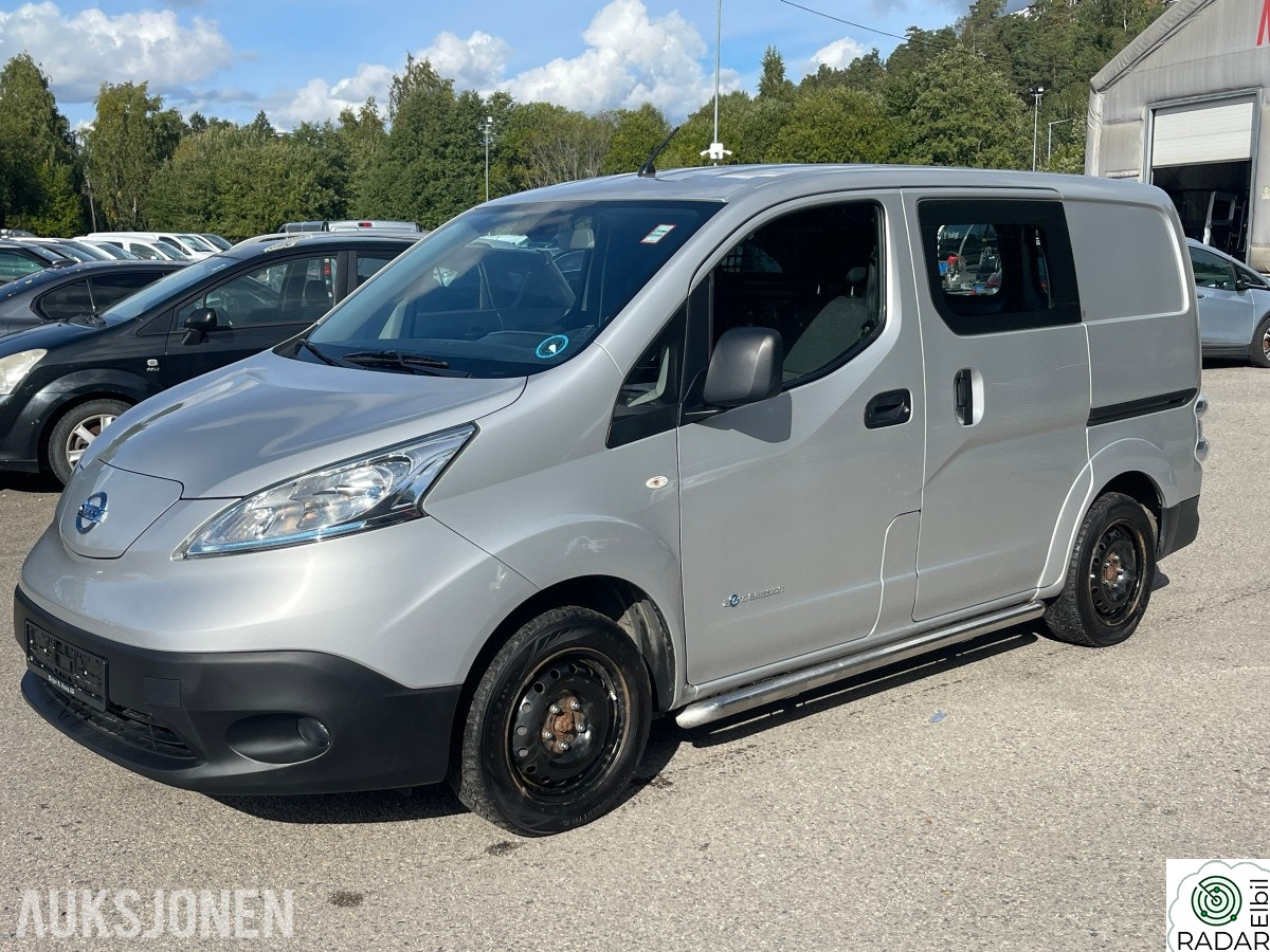 NISSAN E-NV200 *INGEN MINSTEPRIS* 24 KWH 109 HK KAMERA NAVI VARMER CRU