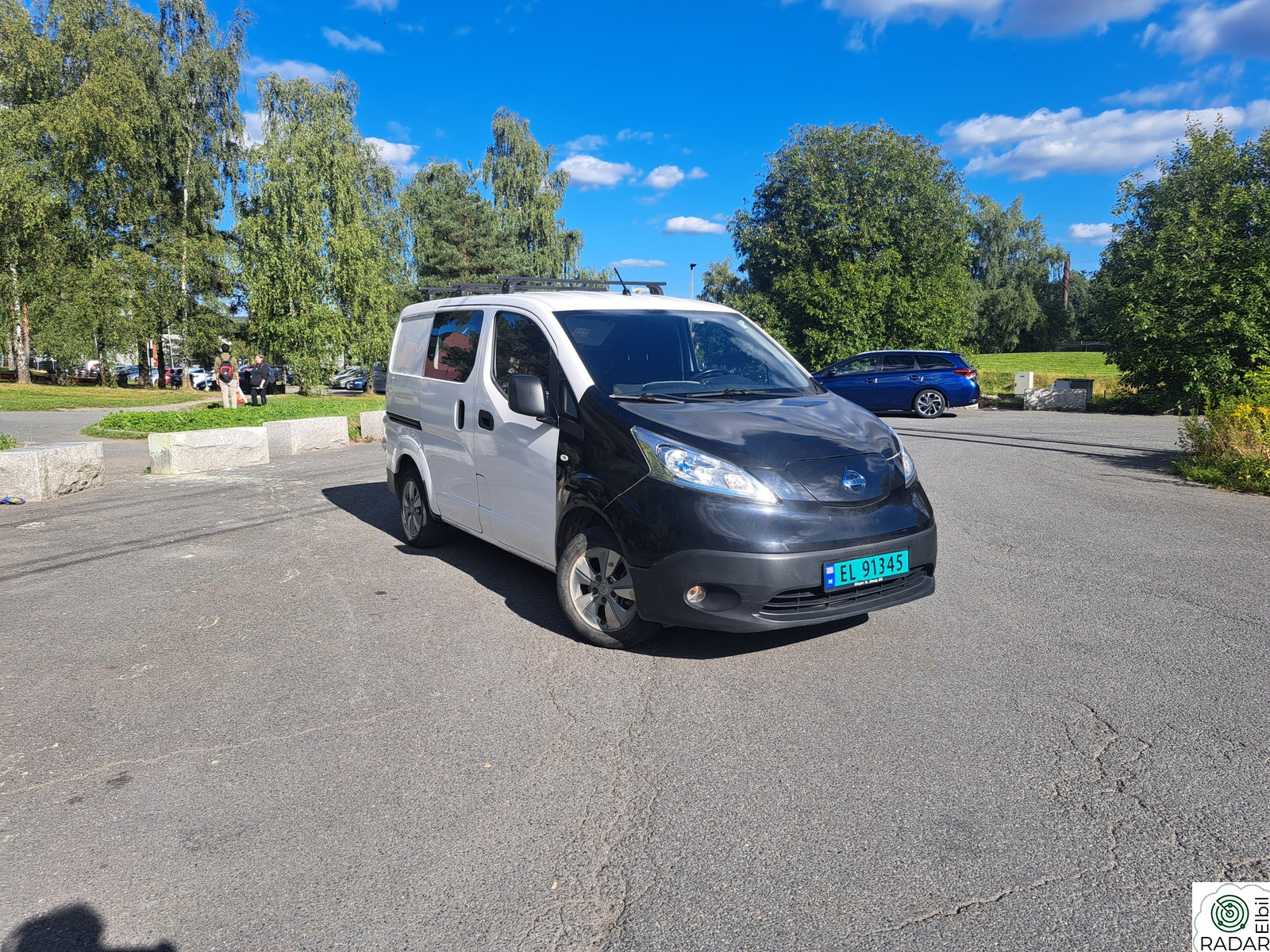 NISSAN e-NV200