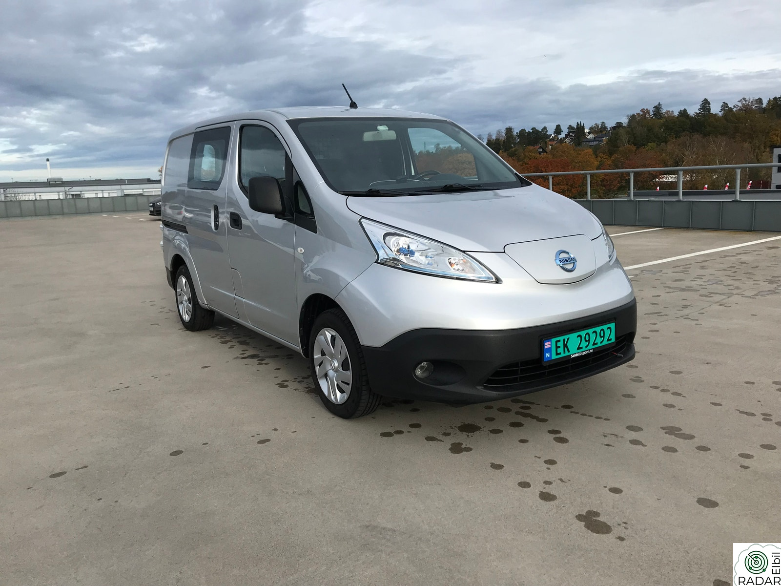 NISSAN e-NV200
