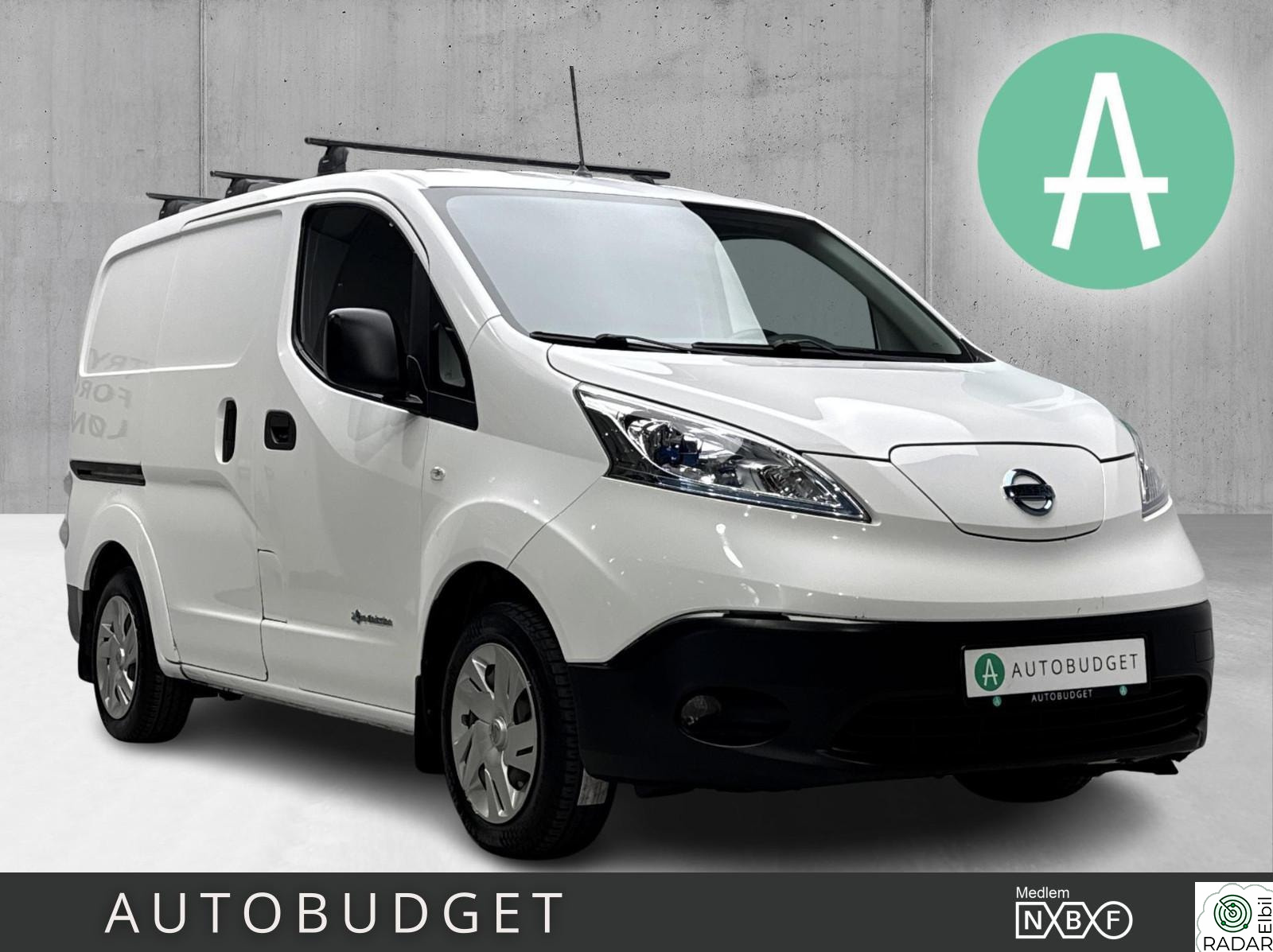 NISSAN e-NV200 40 kWh / Rattvarme / Hengerfeste / R. Kamera / Navi