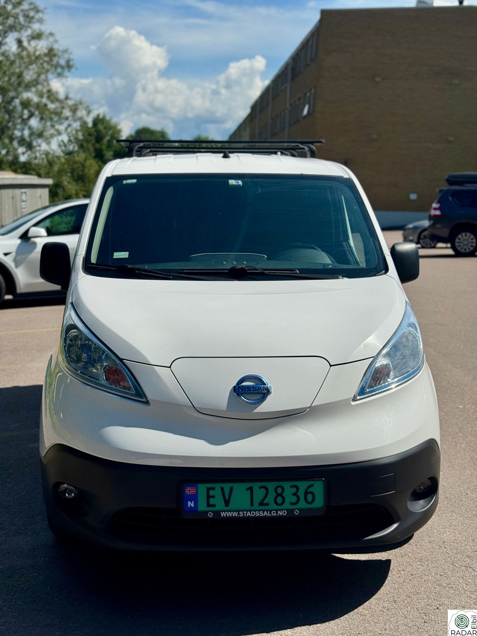 NISSAN e-NV200