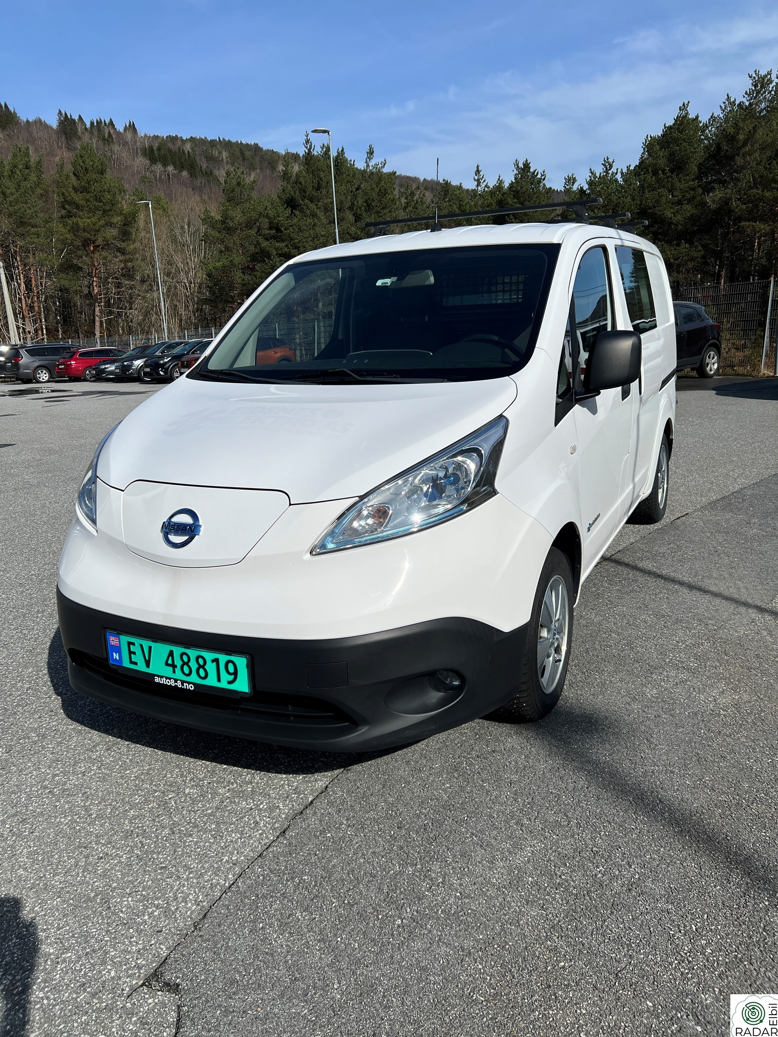 NISSAN e-NV200