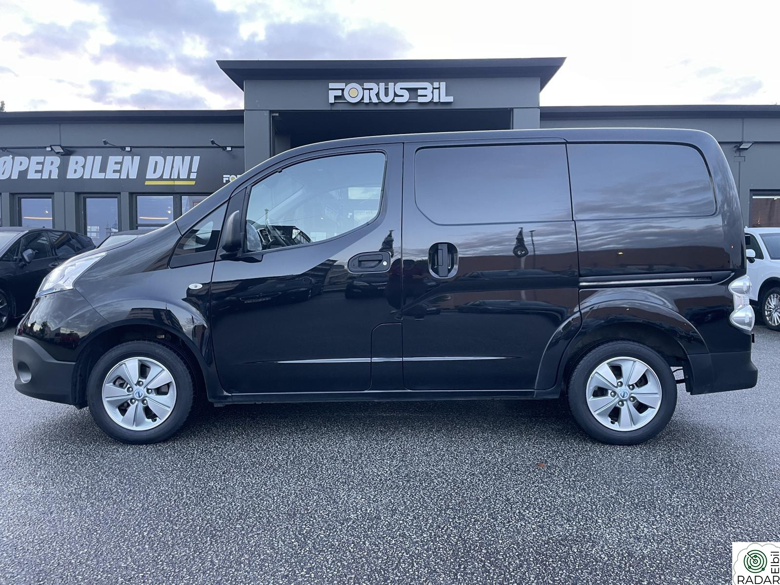 NISSAN e-NV200 40kWh/Kamera/2xskyvdør/EU 2028/LAV KM/VELHOLDT!