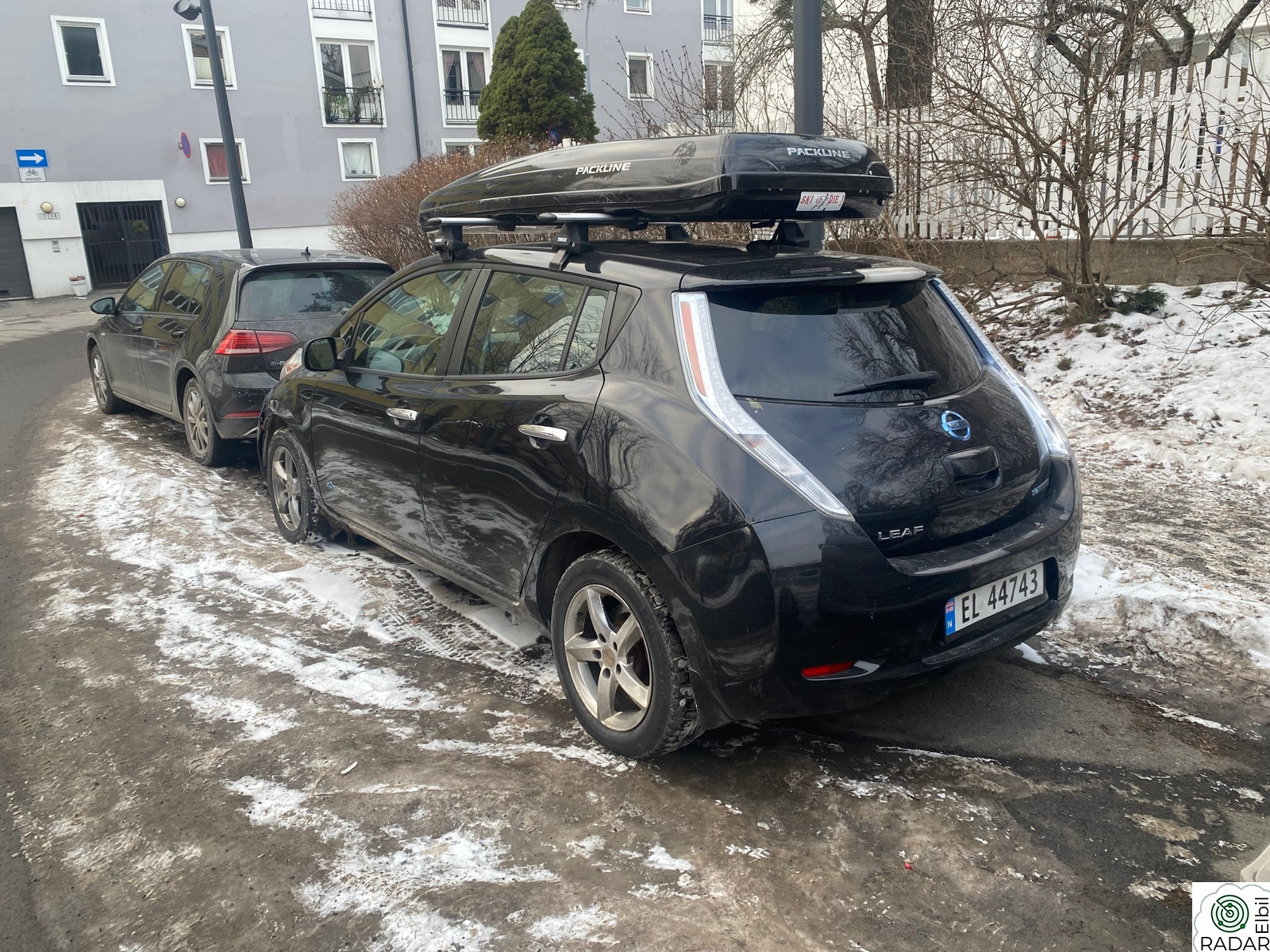 NISSAN LEAF