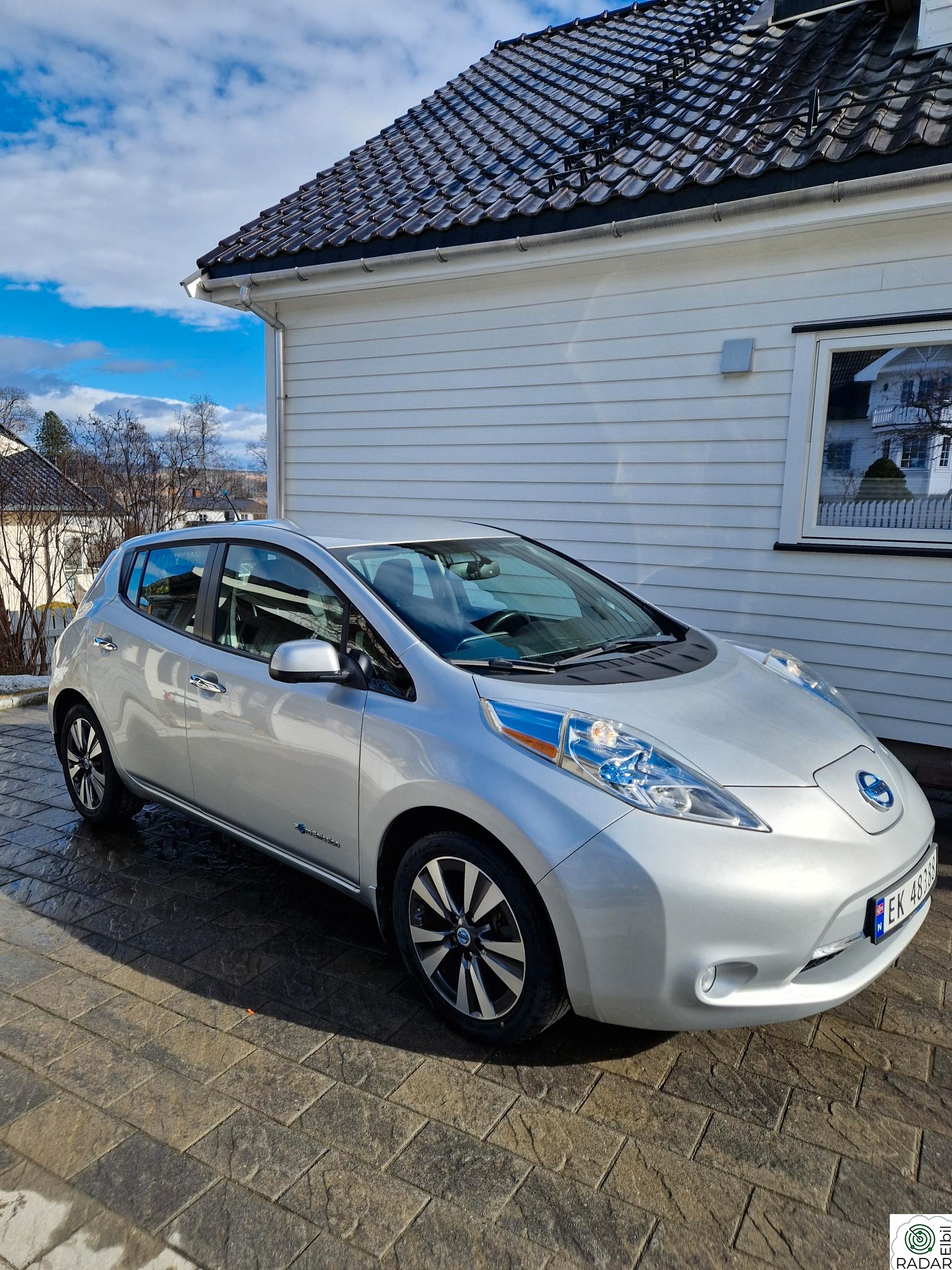 NISSAN LEAF Tekna