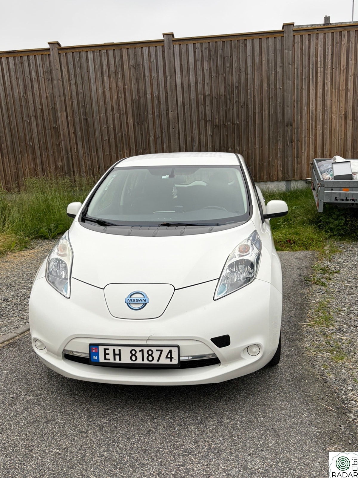 NISSAN Leaf
