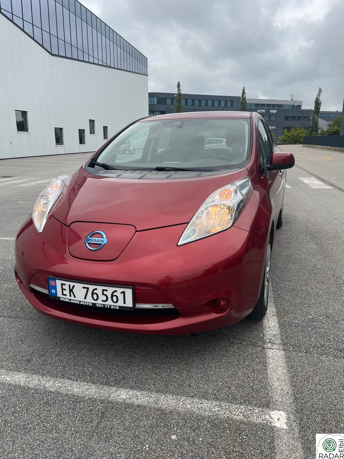 NISSAN LEAF