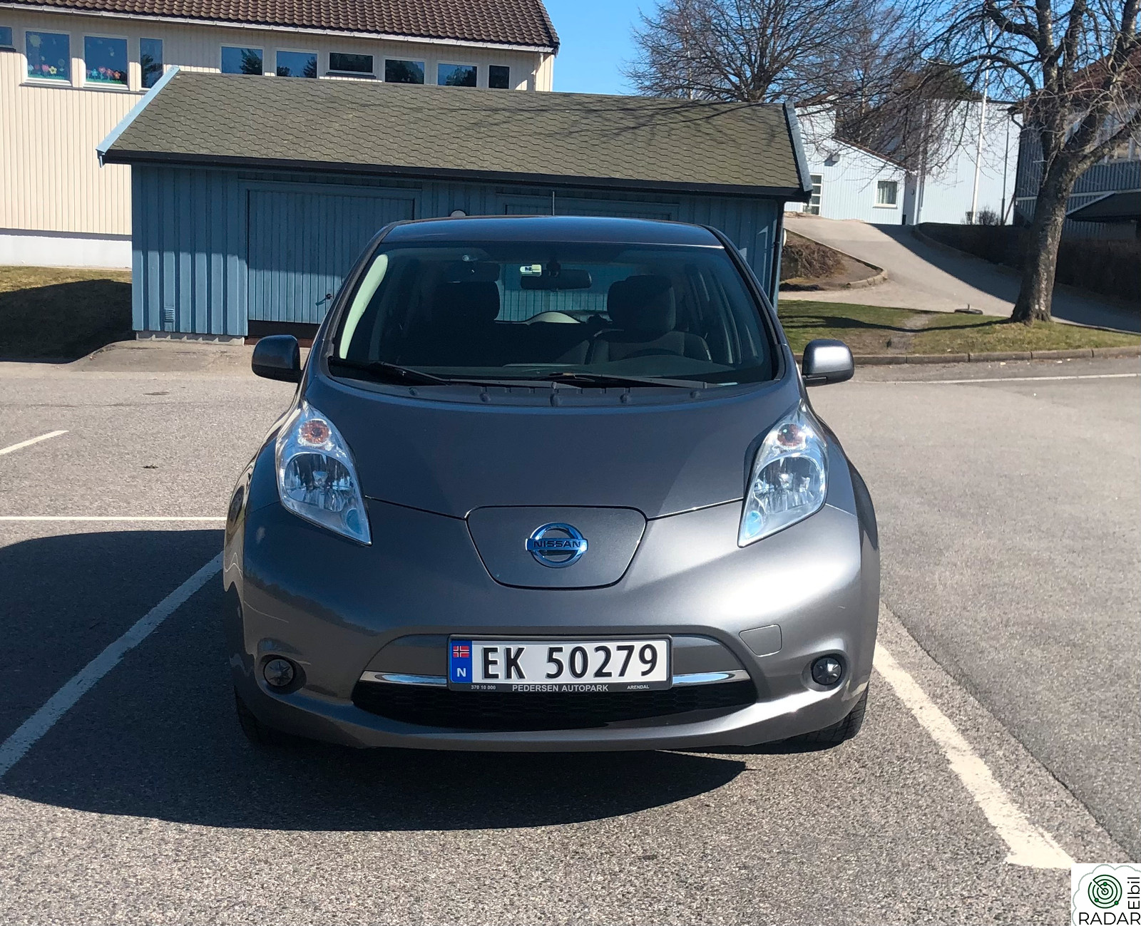 NISSAN LEAF