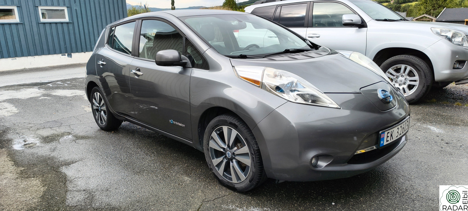 NISSAN LEAF