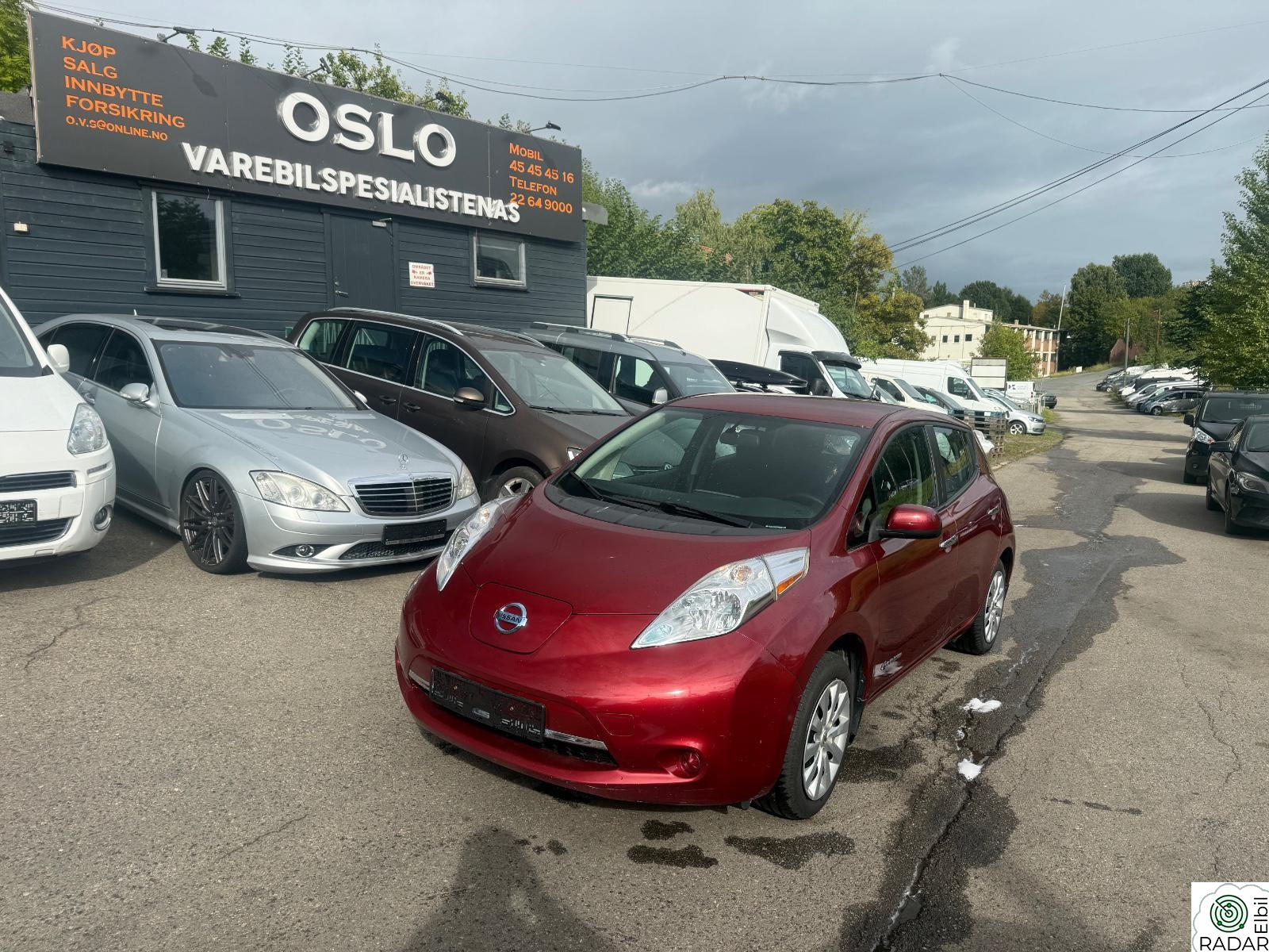 NISSAN LEAF