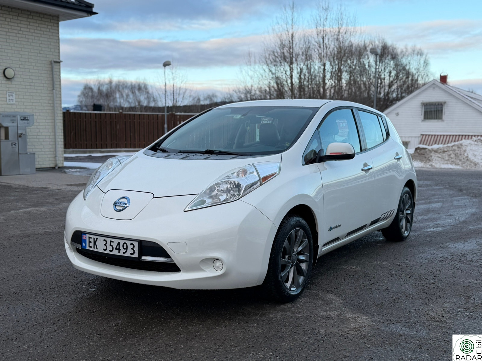 NISSAN LEAF Tekna