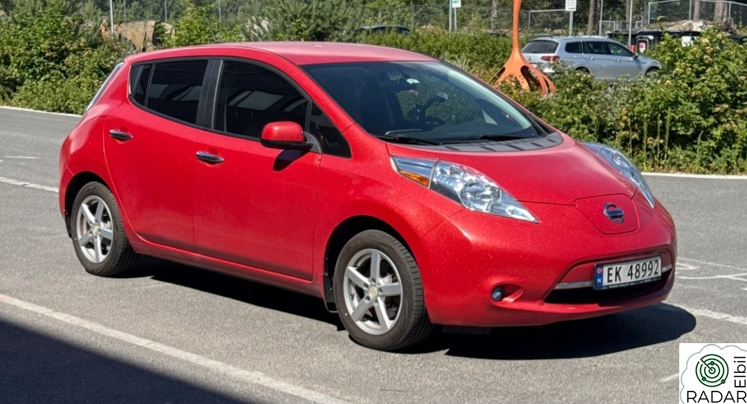 NISSAN LEAF