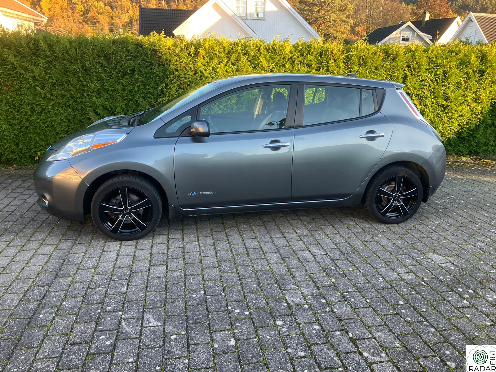 NISSAN LEAF 11 av 12 batteri. Skinnseter