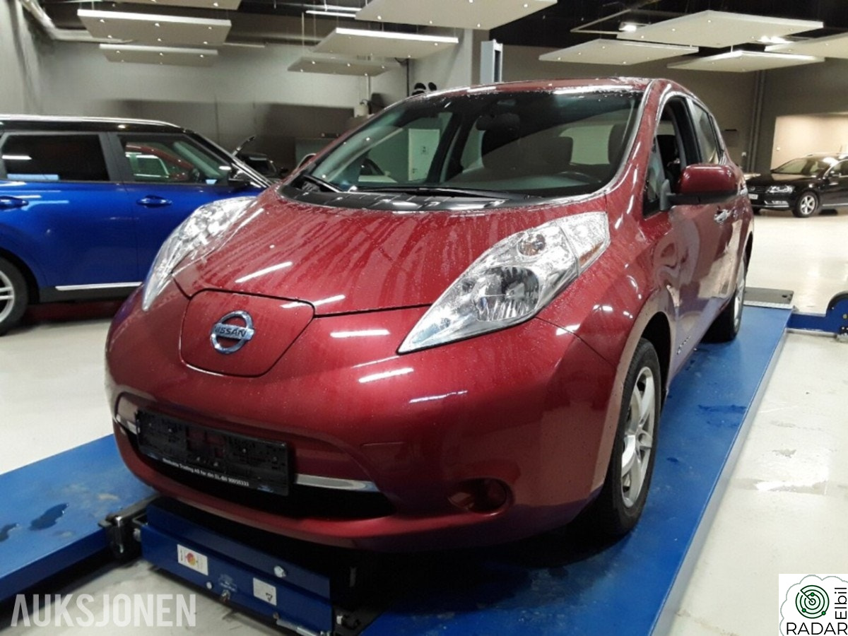 NISSAN LEAF LAV KM, RYGGEKAMERA, RATTVARMER, EU TIL 2028 ++