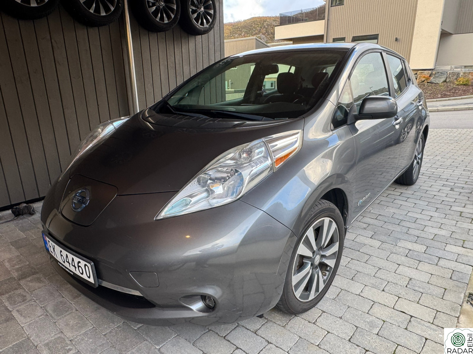 NISSAN LEAF