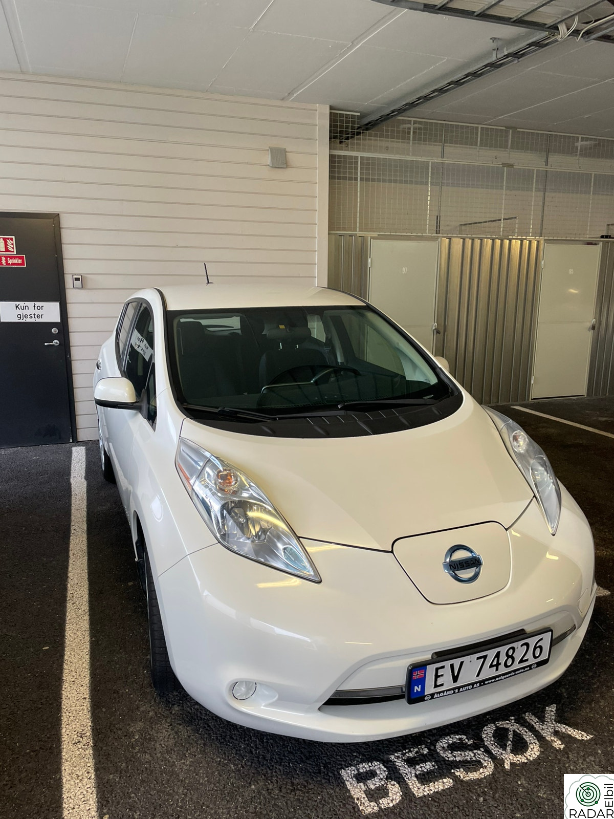 NISSAN LEAF