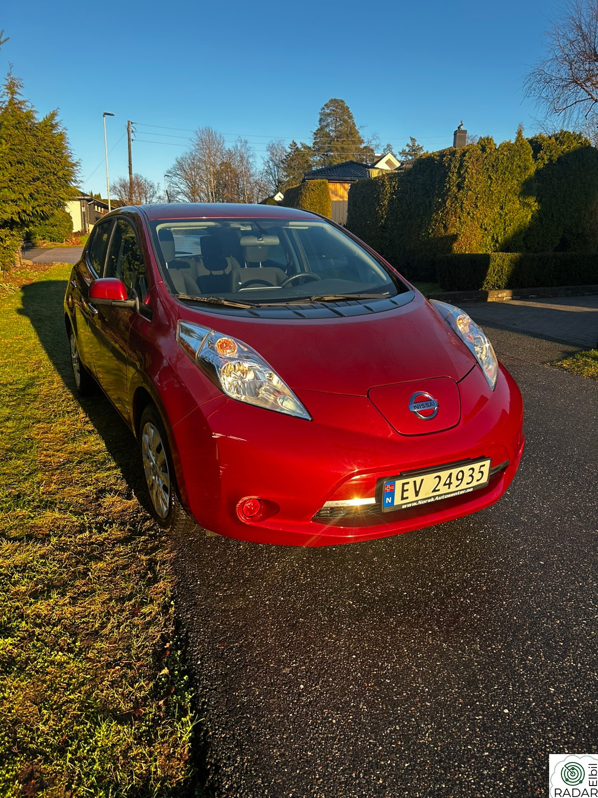 NISSAN LEAF