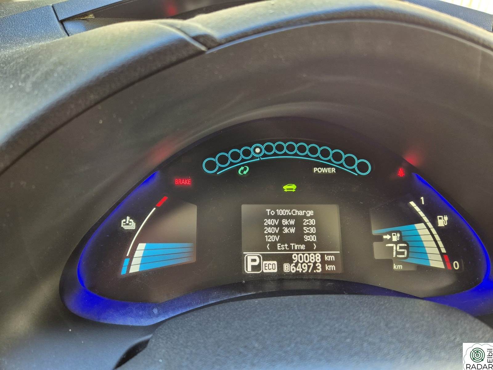 NISSAN LEAF