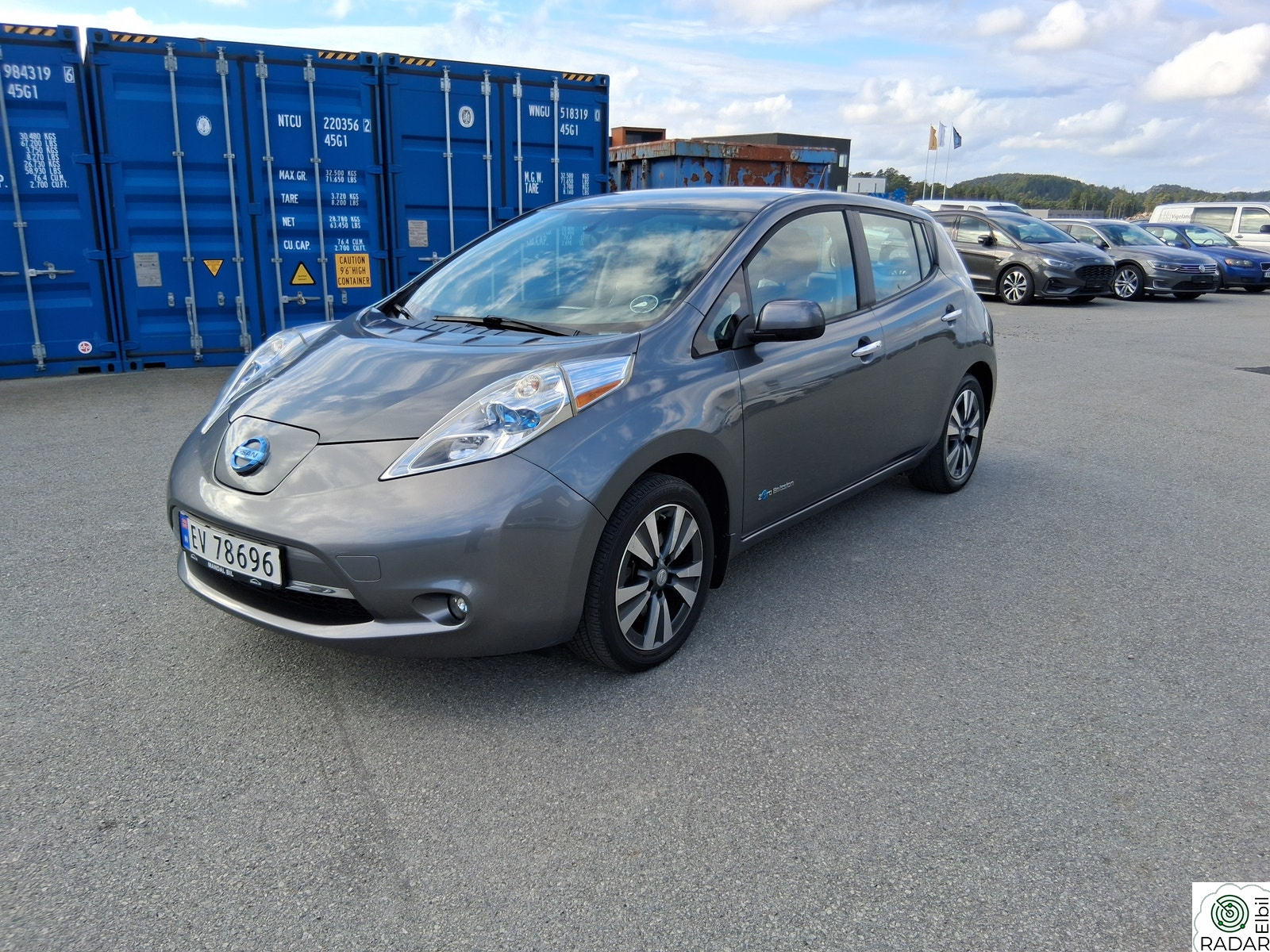 NISSAN LEAF