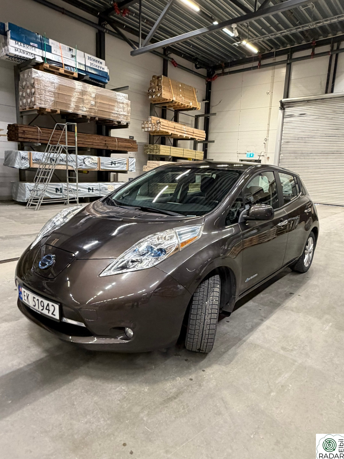 NISSAN LEAF