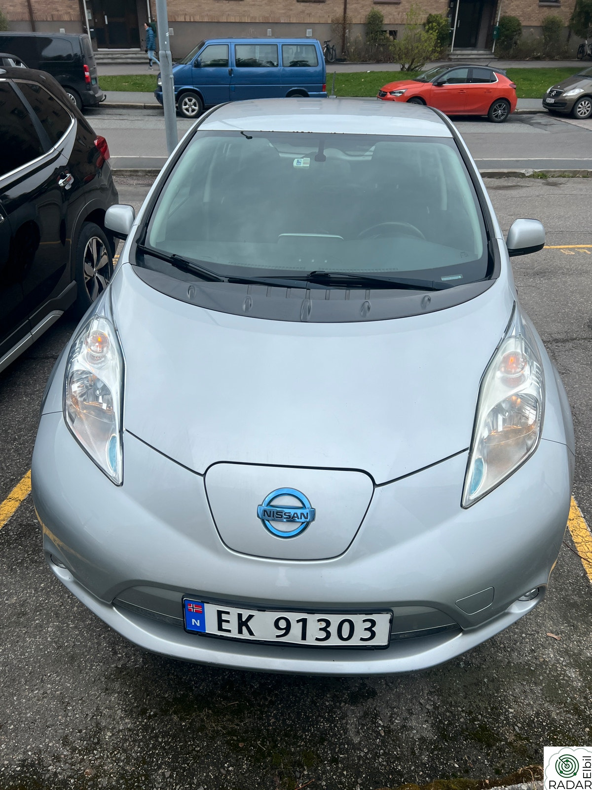 NISSAN LEAF