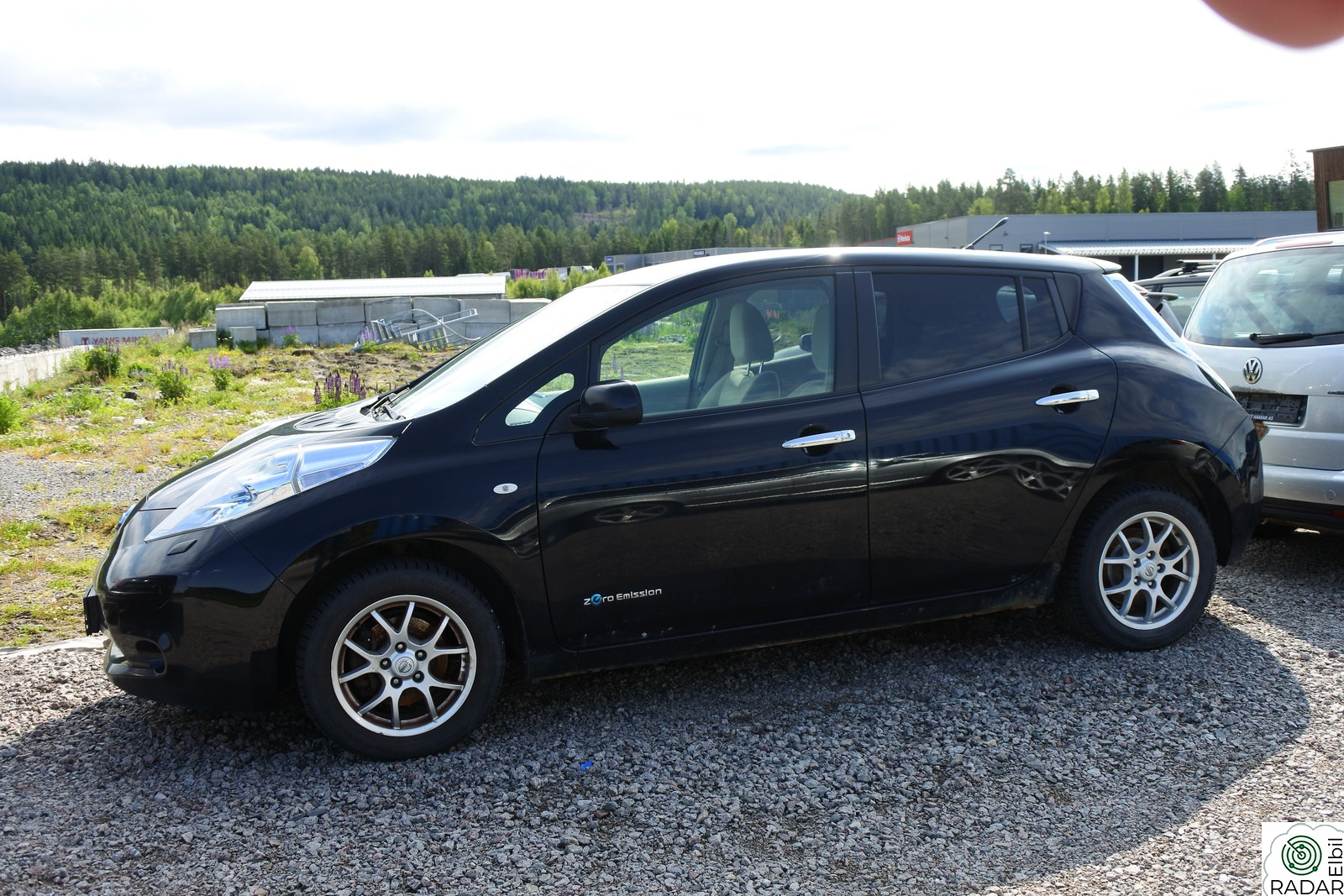 NISSAN LEAF Leaf