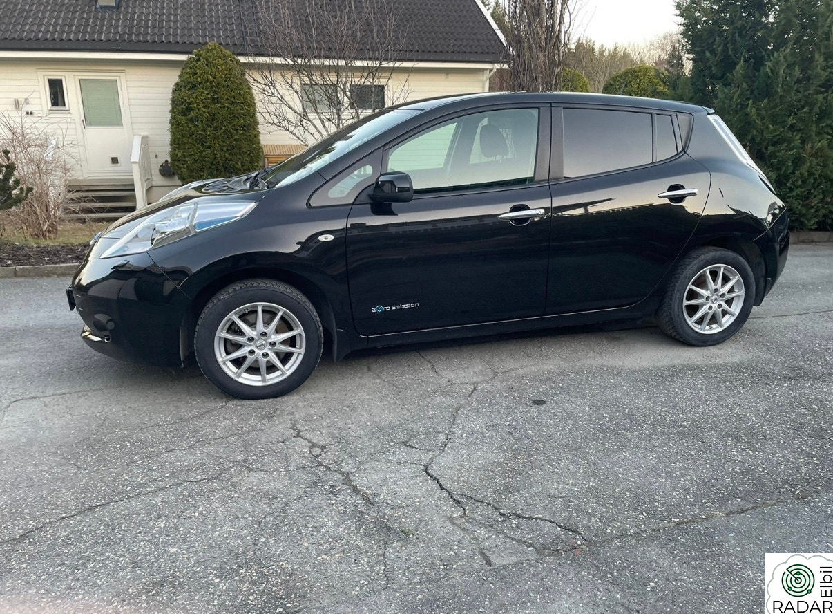 NISSAN LEAF 24kWh Acenta 24kWh