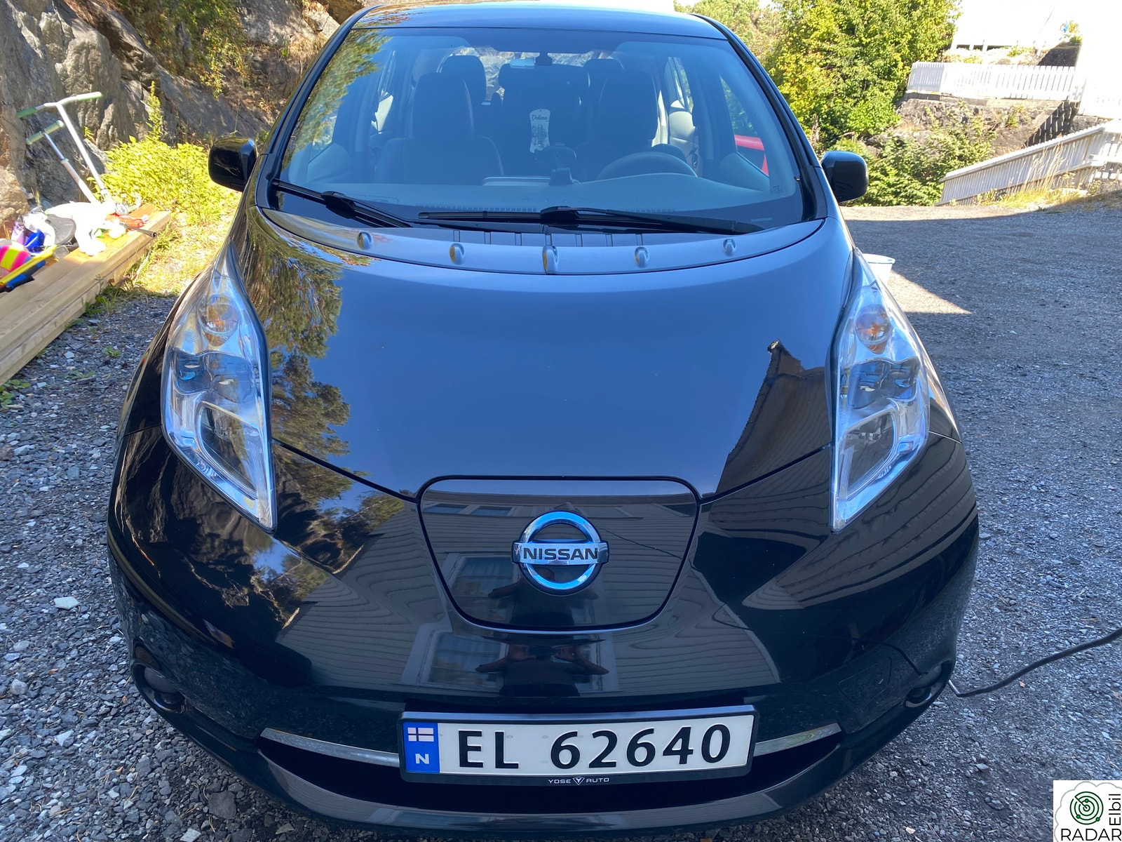 NISSAN LEAF