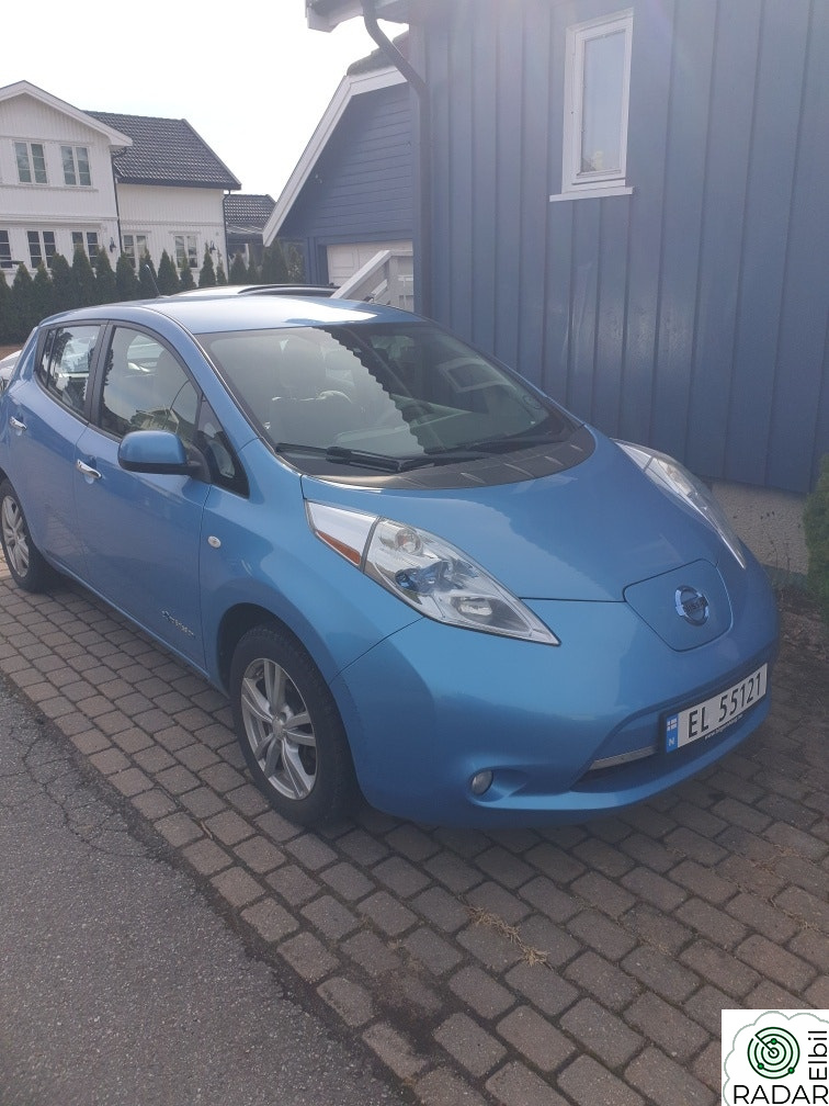 NISSAN LEAF