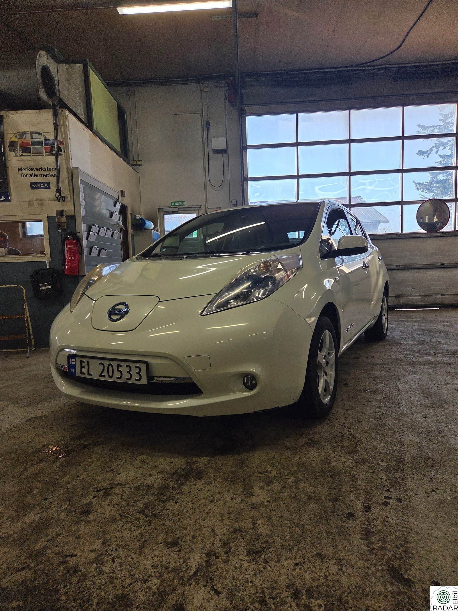 NISSAN LEAF