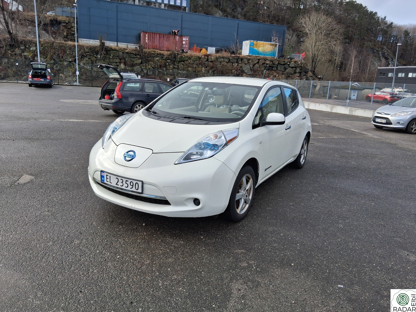 NISSAN Leaf