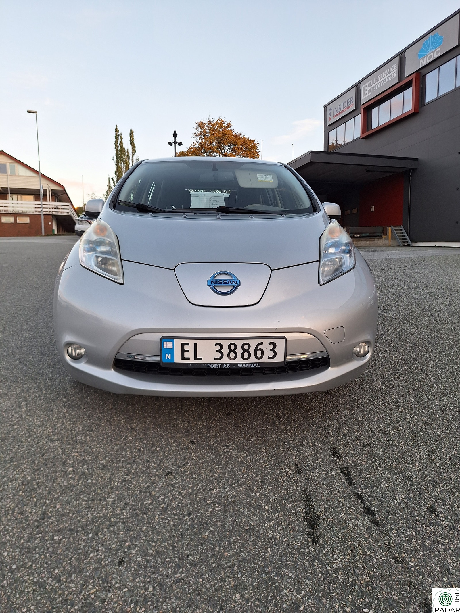 NISSAN LEAF