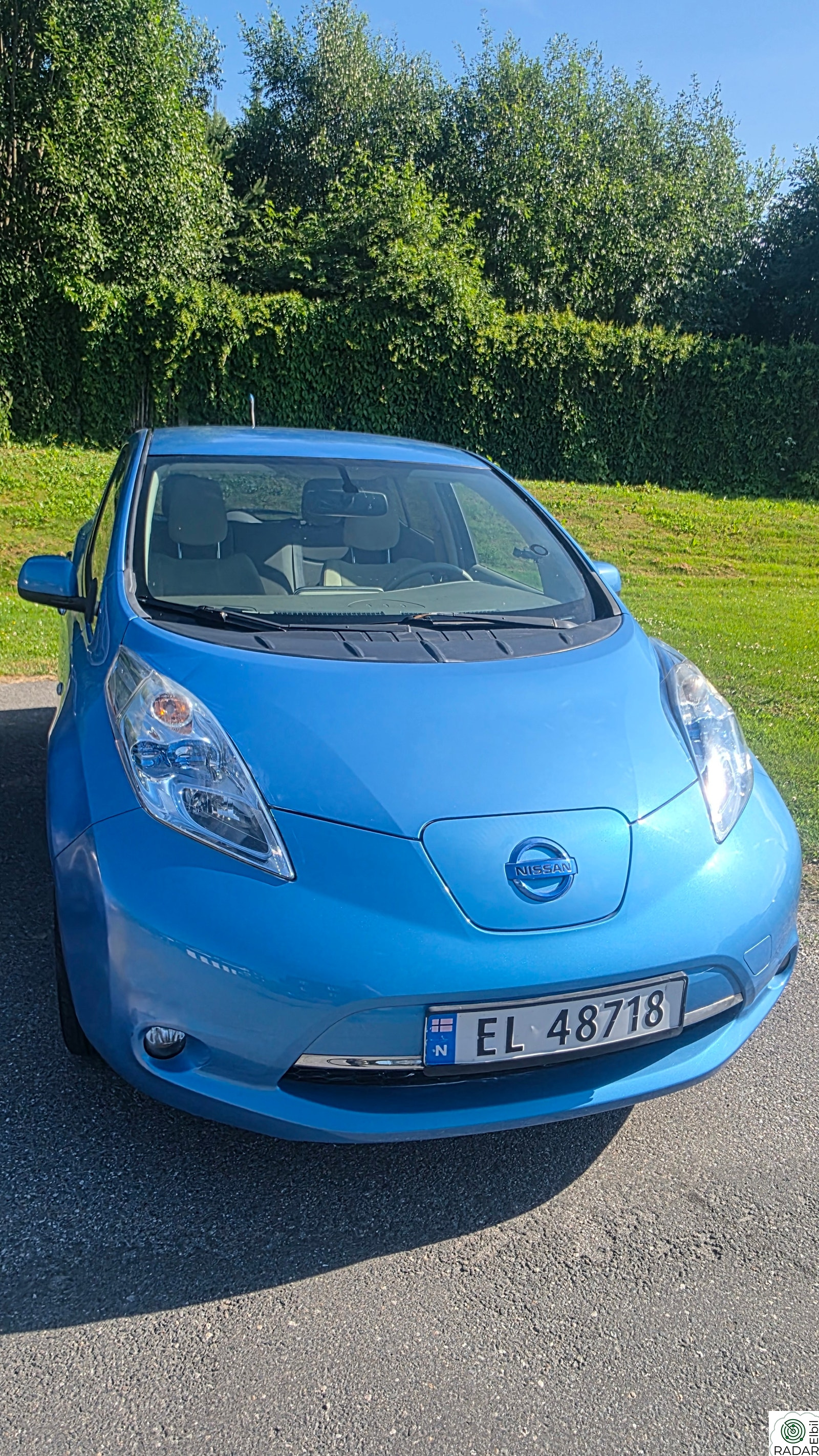 NISSAN LEAF