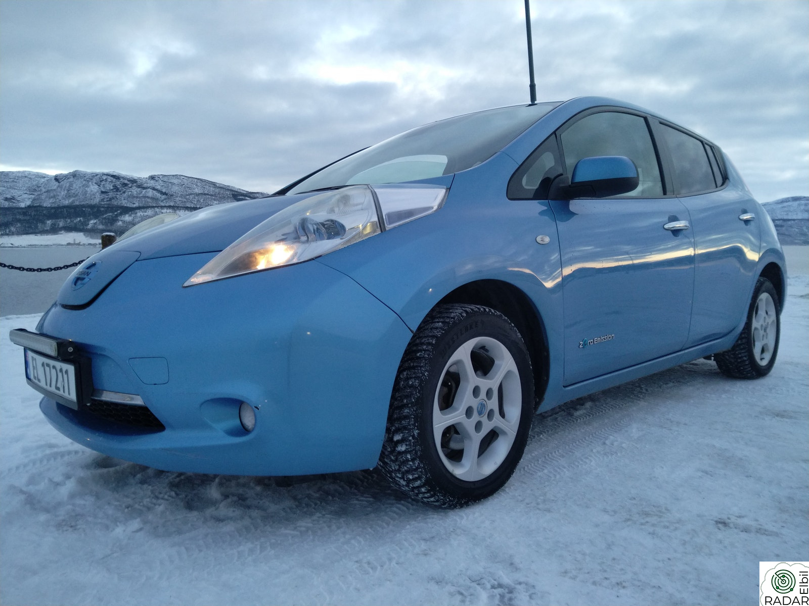 NISSAN LEAF