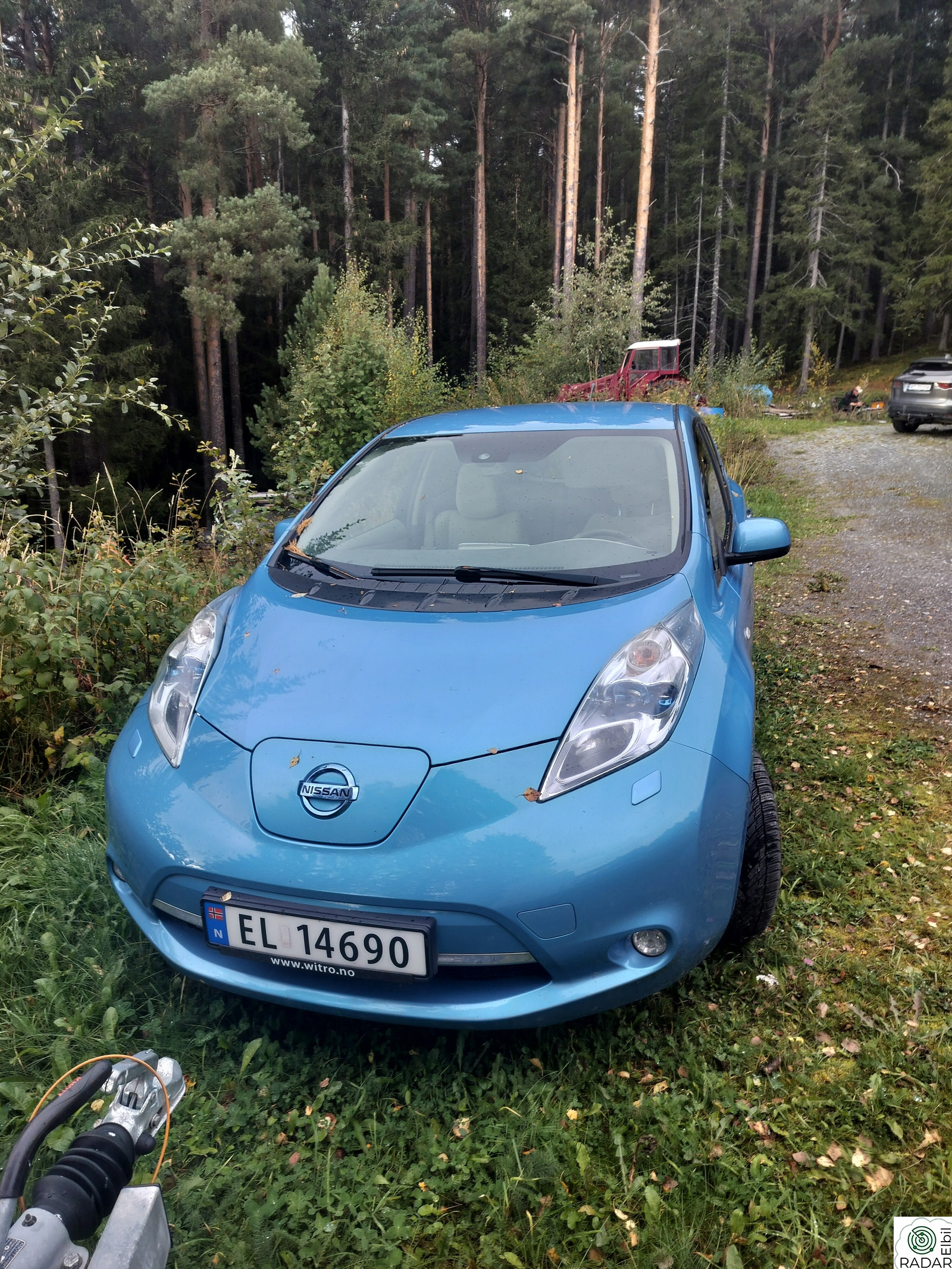 NISSAN LEAF