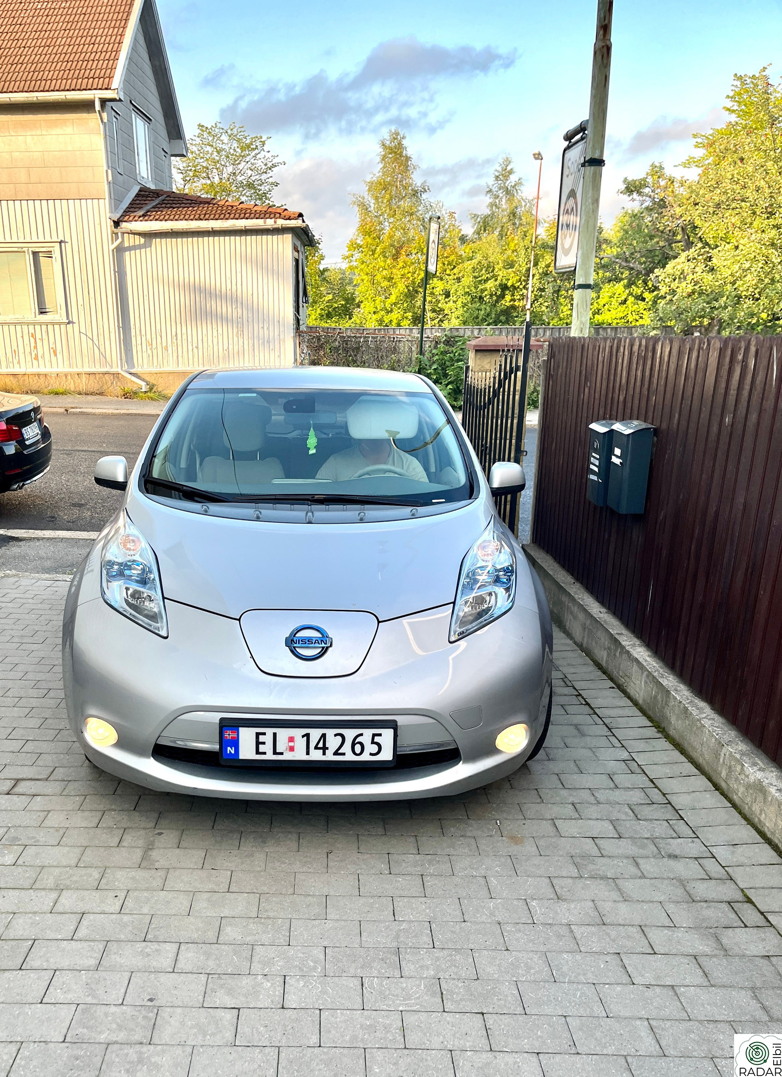 NISSAN LEAF LEAF 80KW Eu ok til mai 2024 bra bil for små kjøring