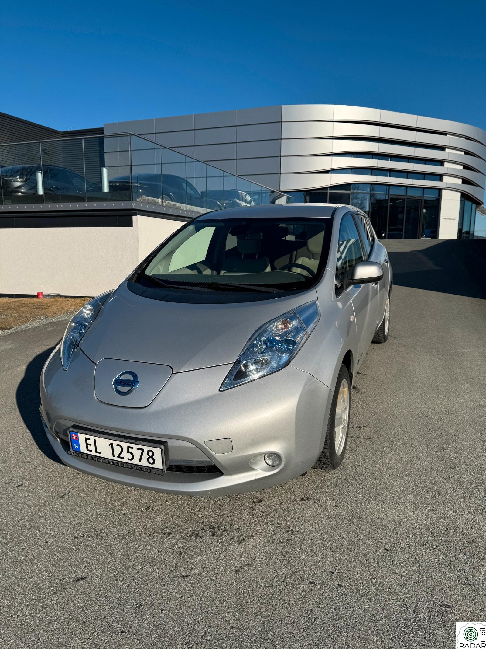 NISSAN LEAF