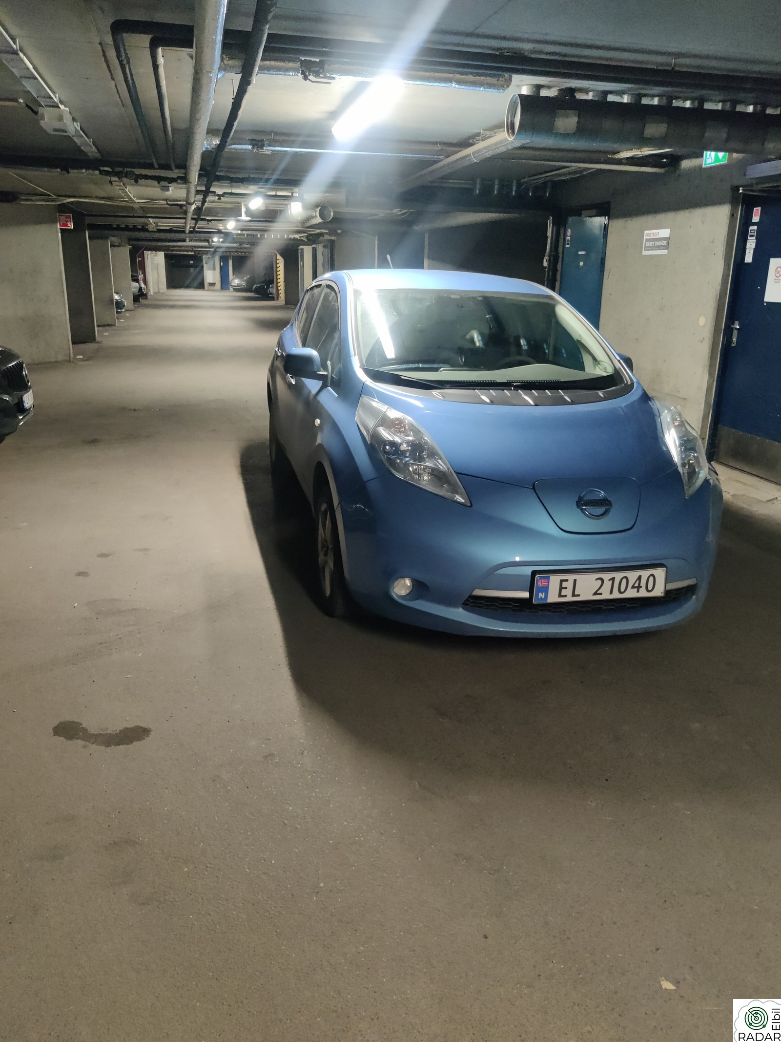 NISSAN LEAF