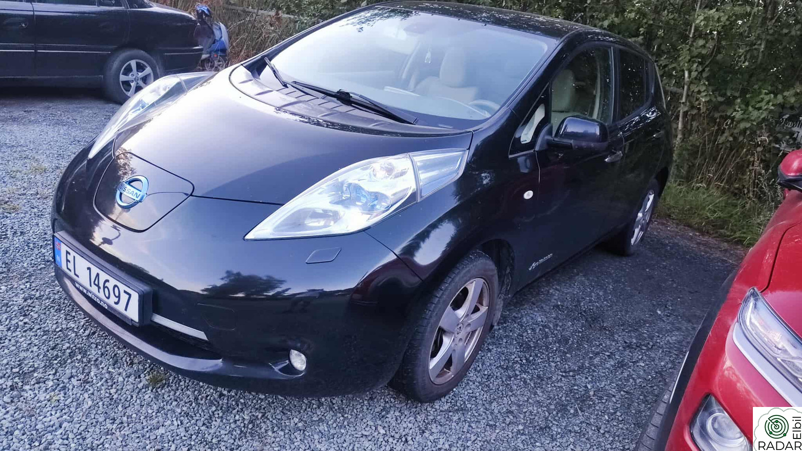 NISSAN LEAF