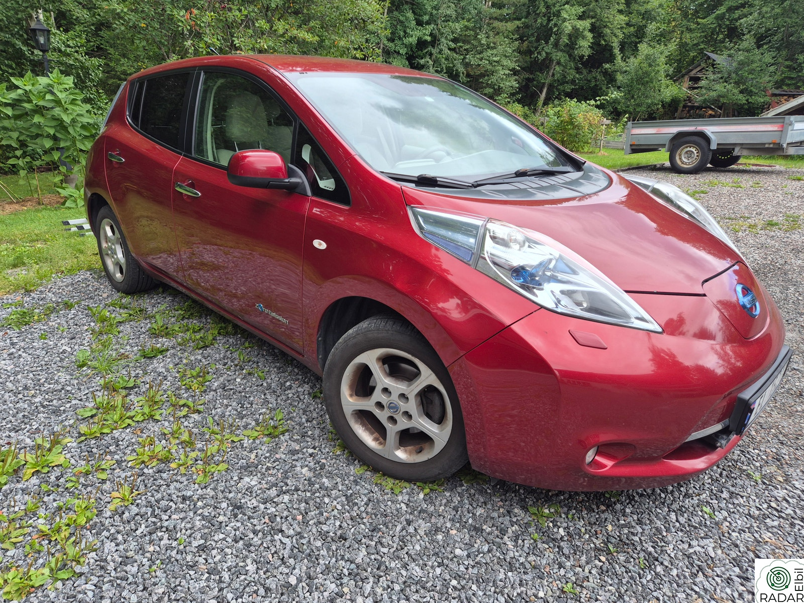 NISSAN LEAF