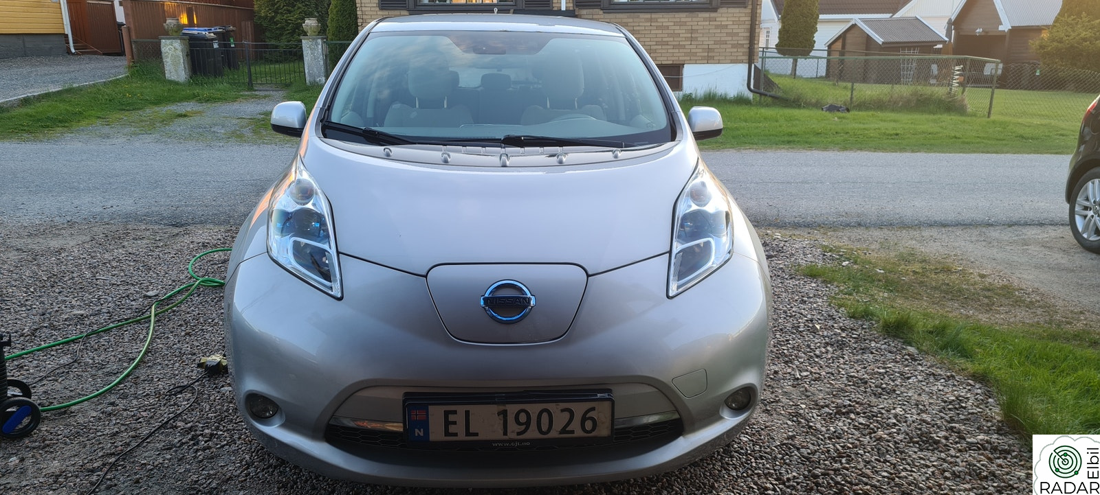 NISSAN LEAF