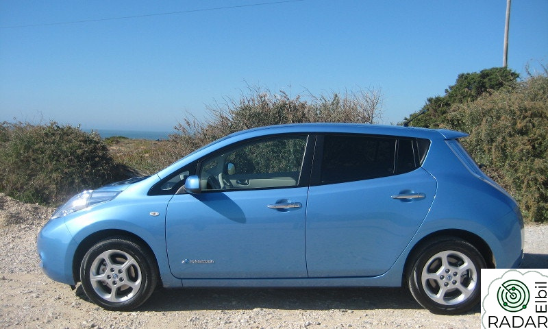 NISSAN LEAF